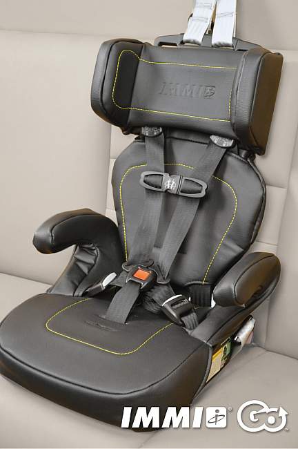 Uber + the IMMI GO Hybrid Car Seat Booster: great for families without cars!