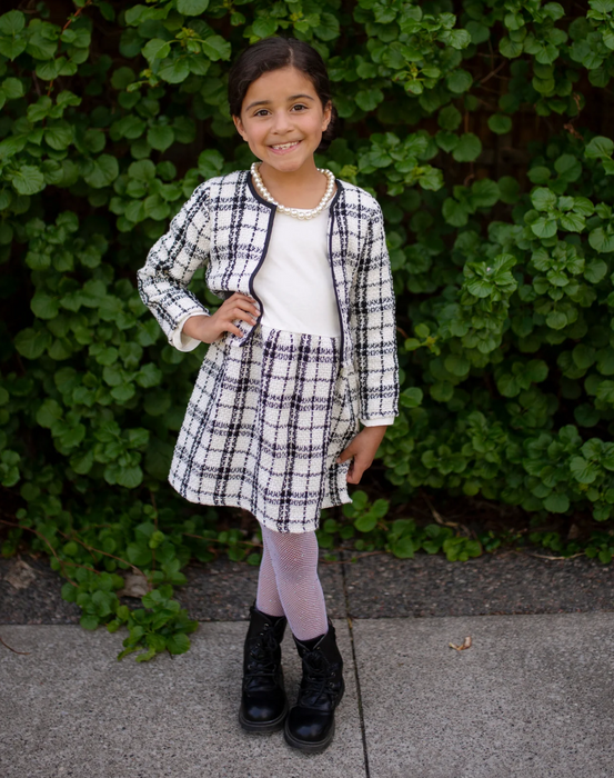 Great Pretenders. Coco The Fashionista Dress, Jacket, and Pearls - Size 5-6 Years